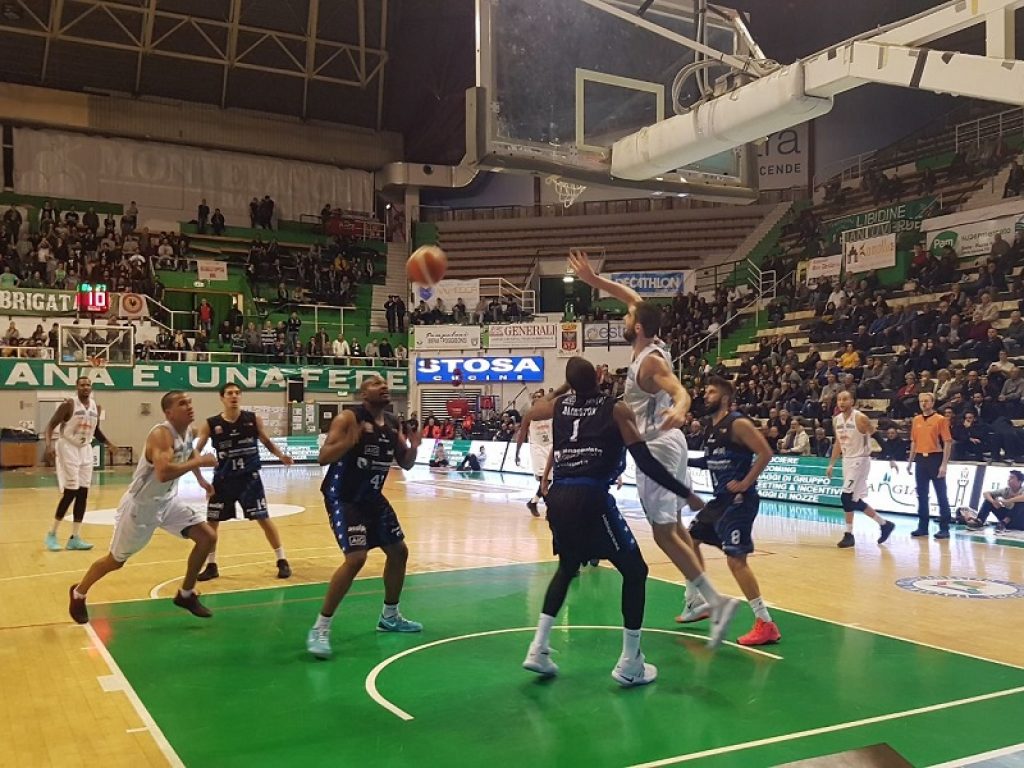 soundreef mens sana siena batte 100-89 la benacquista latina nel recupero della nona giornata di serie a2 girone ovest il tabellino della partita