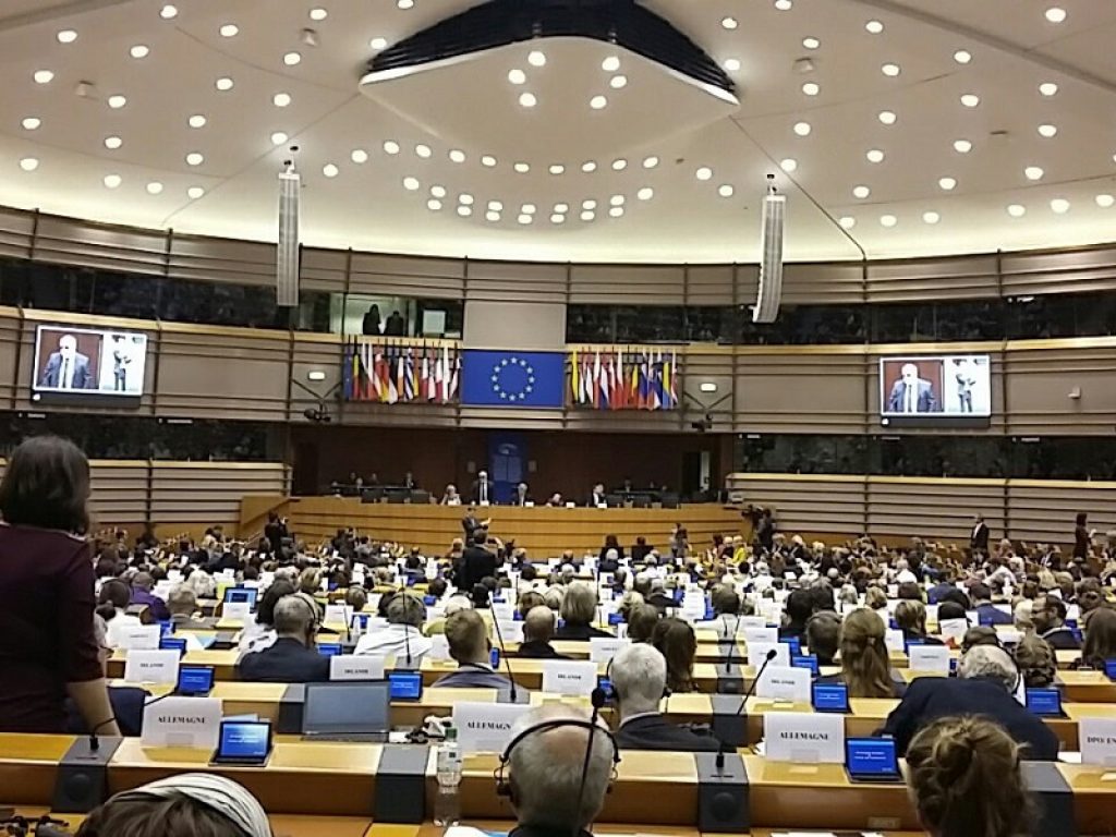 Scopo dell’Atto europeo sull’accessibilità, che il Parlamento europeo si appresta a votare, è garantire prodotti e servizi accessibili alle persone disabili e agli anziani