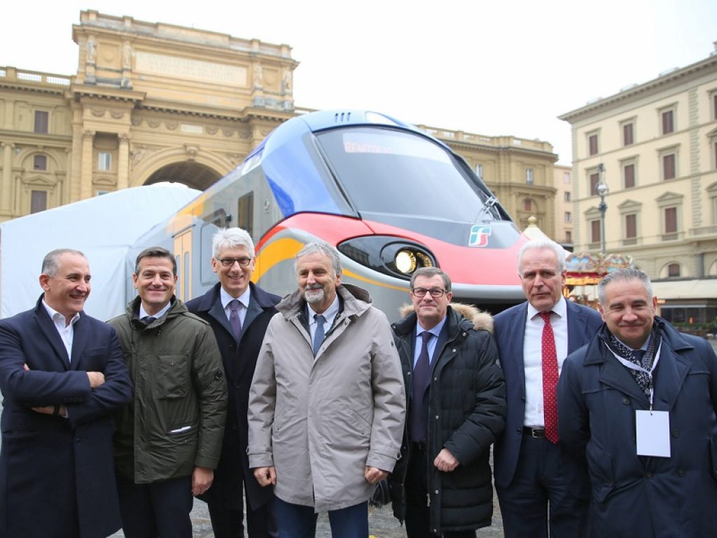 I nuovi treni regionali Rock e Pop sono in costruzione negli stabilimenti italiani di Hitachi Rail Italy e Alstom Italia