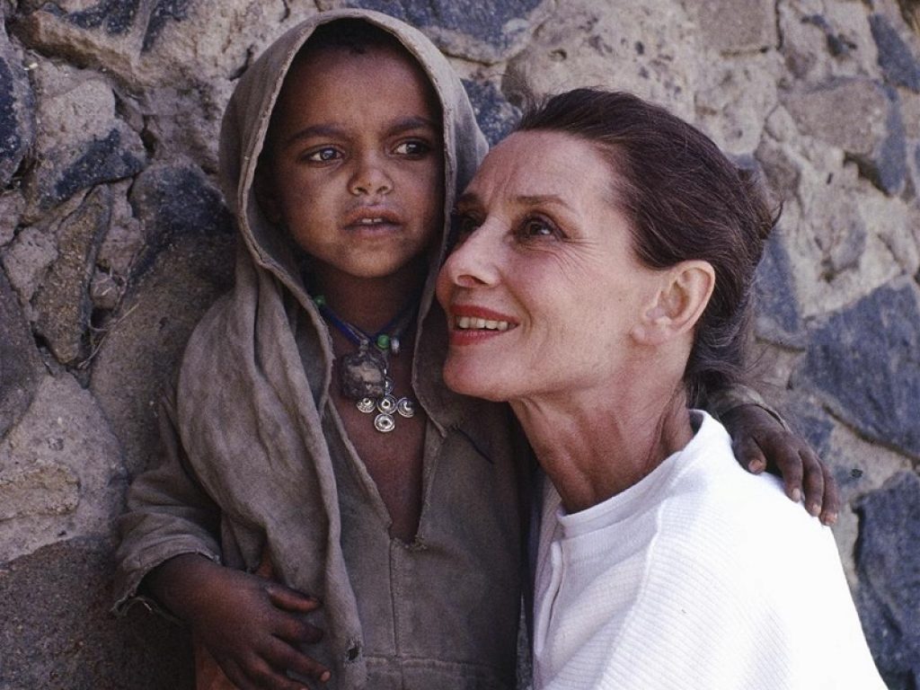 25 anni fa moriva Audrey Hepburn: l'UNICEF ricorda l'attrice britannica che nel 1988 fu nominata Special Ambassador e si recò subito in Etiopia