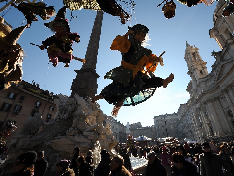 Per questa Epifania si metteranno in viaggio 2,6 milioni di italiani (+4,4%). Il giro d'affari sarà di 577 milioni di euro (+32%). Il 95% dei viaggiatori resterà in Italia