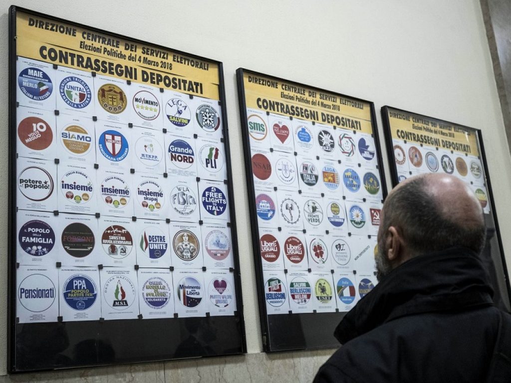 Codacons denuncia violazioni del silenzio elettorale su Facebook e altri social: presentata una denuncia all'Agcom e alla Polizia Postale