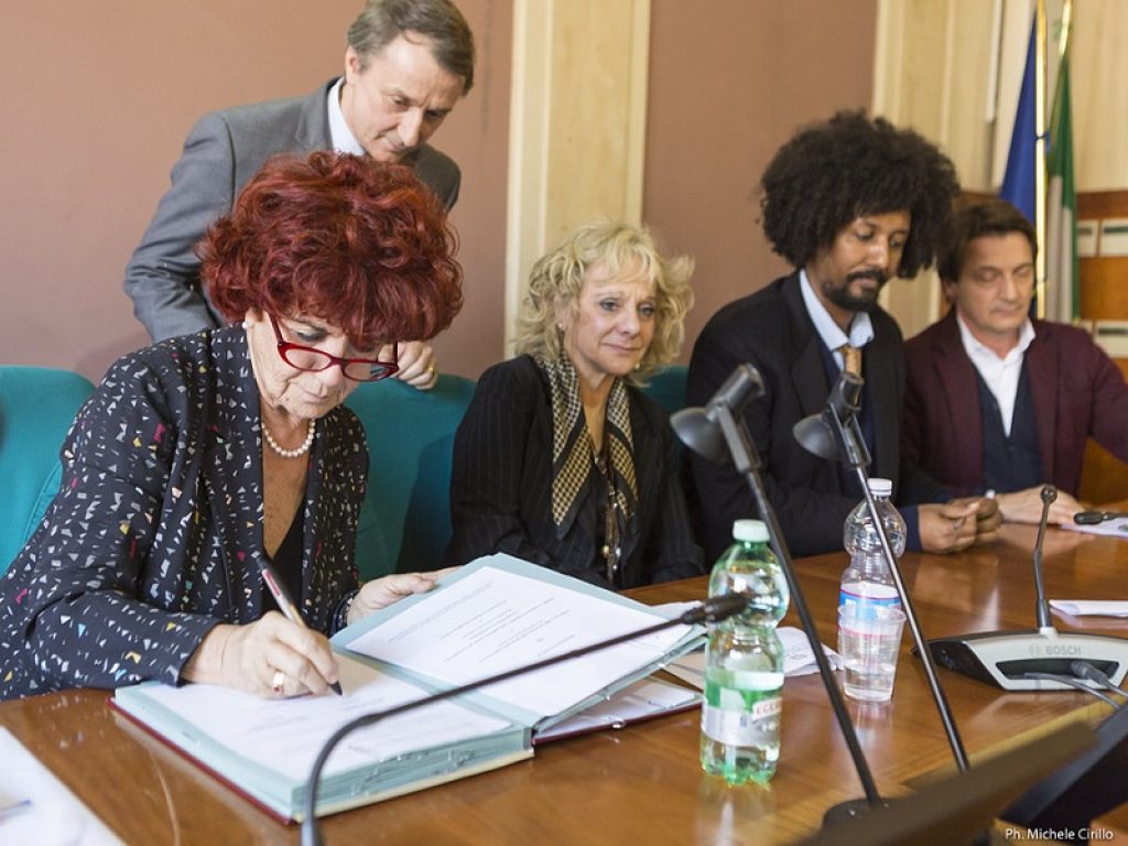 Progetto l'Europa inizia a Lampedusa: firmato Protocollo tra MIUR, Cittalia e Comitato 3 Ottobre per la conoscenza del fenomeno migratorio