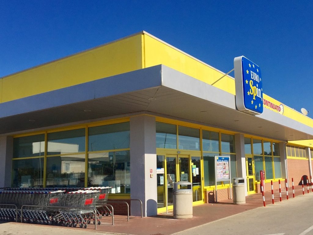 Eurospin richiama i lotti di yogurt intero con confetti al cioccolato 120 gr gusto Banana e gusto Fragola a marchio “Pascoli Italiani” per possibile presenza di pezzi di plastica