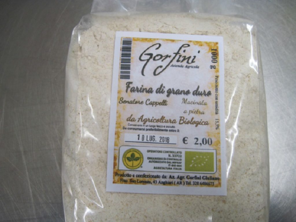 L'etichetta di una delle confezioni di farina di grano duro dell'azienda agricola Gorfini ritirate dal mercato