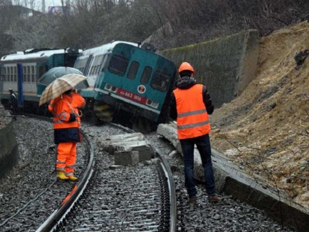 Calamità naturali: negli ultimi decenni danni per 310 mld, assicurato solo il 4,5% delle case ma l'80% è esposta a rischio