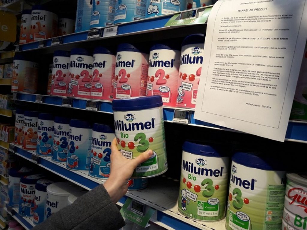 Scandalo latte in polvere Lactalis contaminato da salmonella. Il Ministero della Salute: nessun lotto presente in Italia, controlli su Milumel Bio