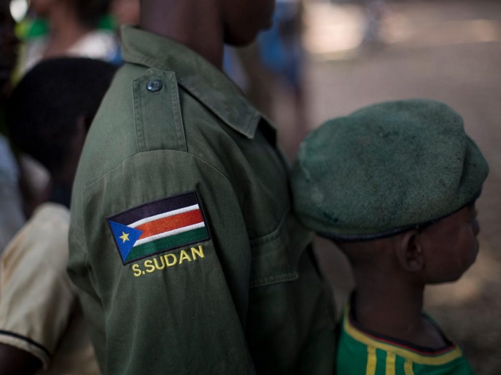 In Sud Sudan oltre 300 bambini soldato, tra cui 87 ragazze, sono stati rilasciati da gruppi armati. Lo annuncia l'UNICEF. Nel Paese sono 19mila i baby combattenti