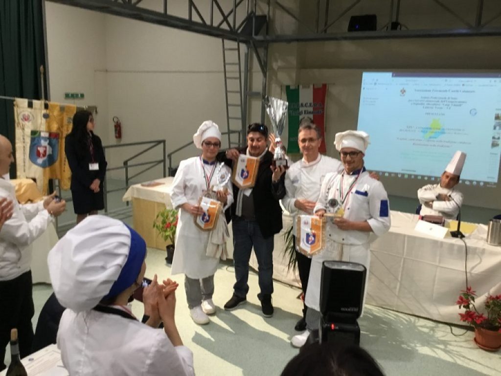 Crotone: boom d’iscritti all’alberghiero di Le Castella. Qui lo studente vuole, vorrebbe diventare protagonista da Masterchef o affascinanti cuochi