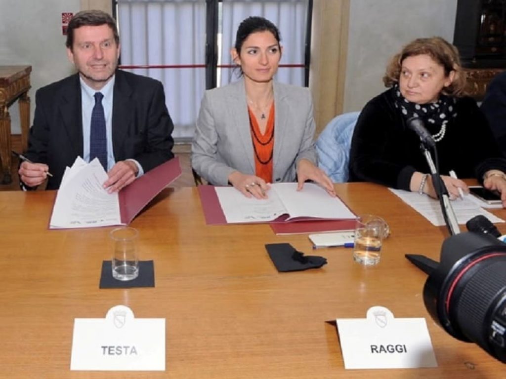 Roma sarà una città più sostenibile grazie alla sigla dell'accordo di collaborazione tra Roma Capitale, ENEA e GSE, firmato in Campidoglio dalla sindaca Virginia Raggi e dai presidenti Federico Testa (ENEA) e Francesco Sperandini (GSE).