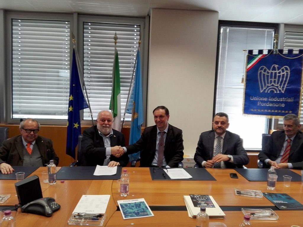 Accordo tra Electrolux Italia e Roncadin Spa: 80 dipendenti dello stabilimento di Porcia saranno assunti con contratto a tempo indeterminato da Roncadin