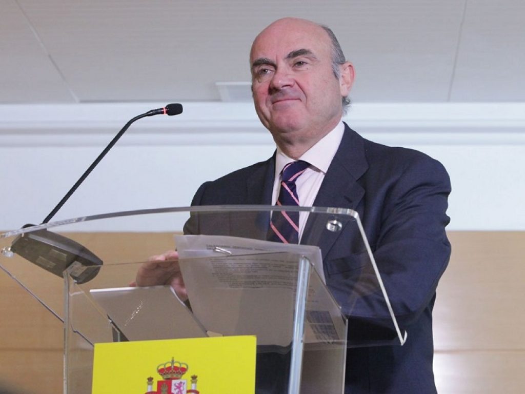 Luis de Guindos ha ottenuto il sostegno del Parlamento come futuro Vicepresidente della Banca centrale europea, ma gli eurodeputati desiderano migliorare la procedura per le candidature future