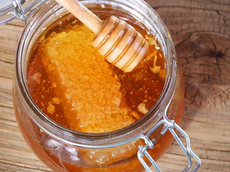 Dal settore apistico a quello della canapa: il Ministro Patuanelli firma il decreto per la ripartizione di 10 milioni di euro destinati alle filiere minori