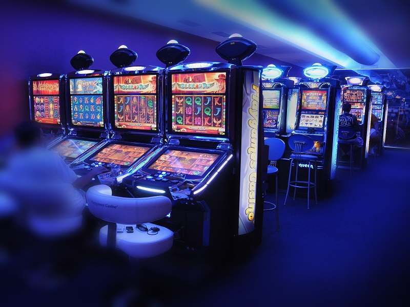 Stangata del Governo sugli apparecchi da gioco nella manovra: dall’aumento del prelievo su slot e VLT lo Stato prevede di incassare oltre 631 milioni nel 2020