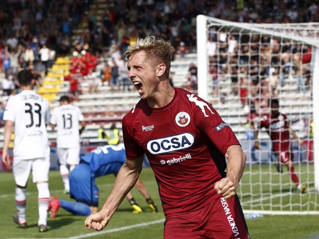 Turno infrasettimanale di serie B i pronostici delle partite di martedì 1 maggio 2018