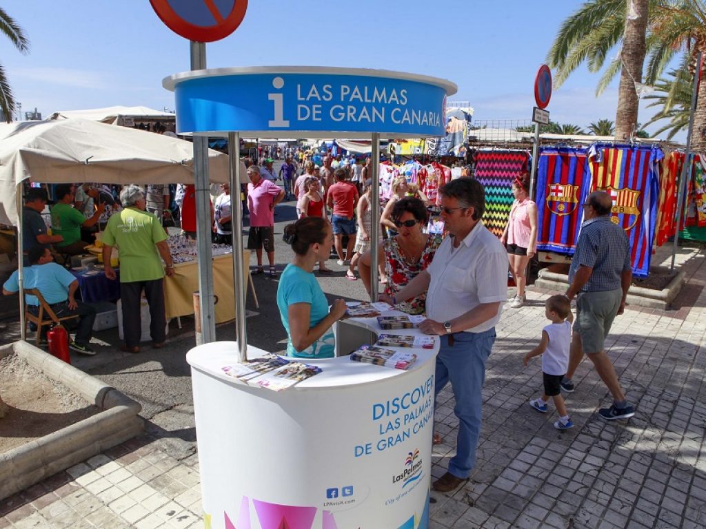 Negli ultimi anni sono moltissimi gli italiani che hanno deciso di trasferirsi stabilmente o di investire i propri risparmi alle isole Canarie. Il Codacons apre uno sportello per dare assistenza, facilitare le procedure ed evitare brutte sorprese