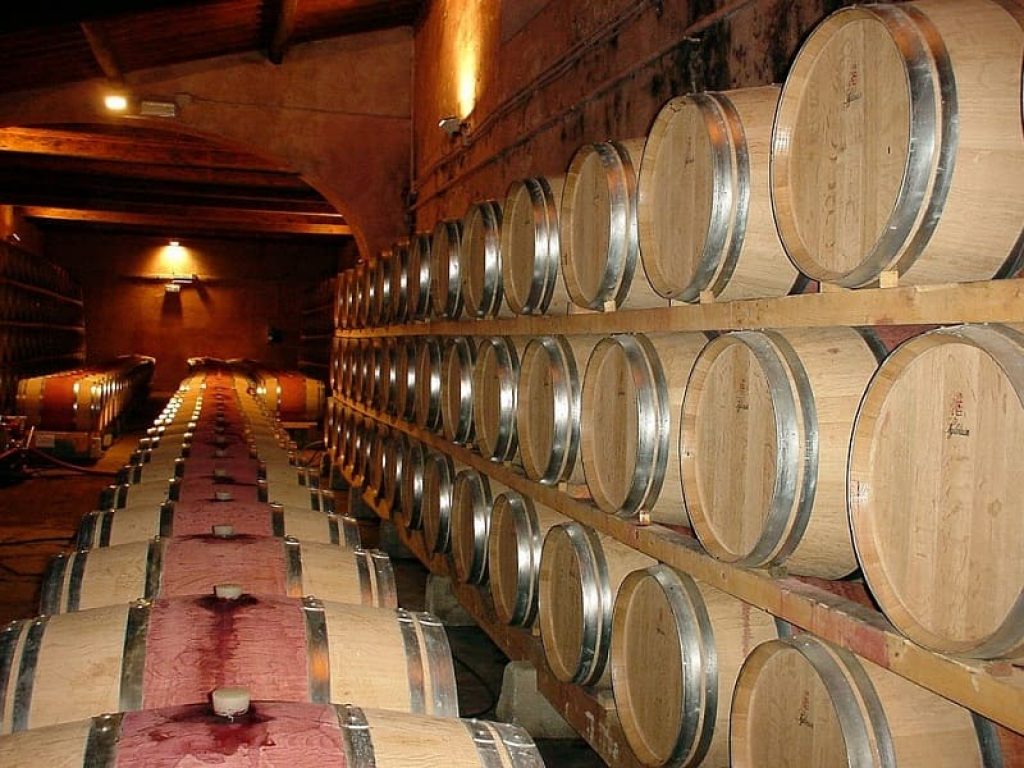 Confermando l’attuale trend anche nei prossimi mesi, il record nelle esportazioni di vino italiano sarà ampiamente superato