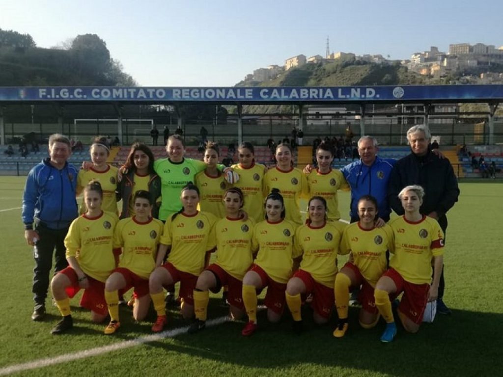 Pressing della direzione della WS calcio femminile Catanzaro per affidare la presidenza della squadra all’avvocato Sabrina Rondinelli
