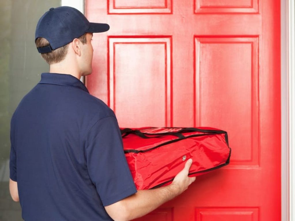 Indagine Coldiretti sul food delivery: sono 18,9 milioni gli italiani che nell’ultimo anno hanno consumato a casa cibo ordinato tramite una piattaforma web