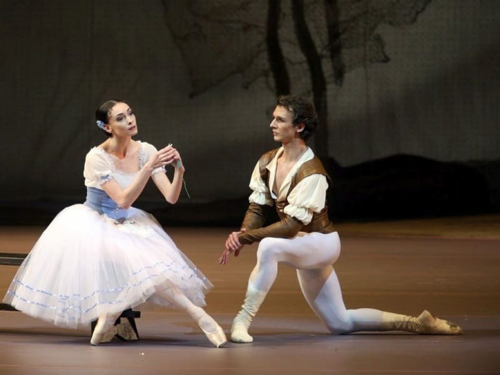 Domenica 15 aprile alle 11:00 negli UCI Cinemas arriva la stagione 2017-2018 del teatro Bolshoi di Mosca. Primo appuntamento con Giselle