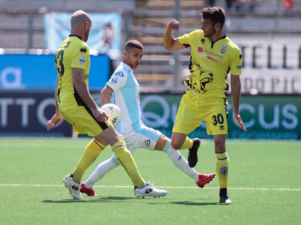 I pronostici sicuri delle partite del campionato di serie B di oggi, sabato 5 maggio 2018. Le migliori quote e i consigli per le scommesse e i sistemi