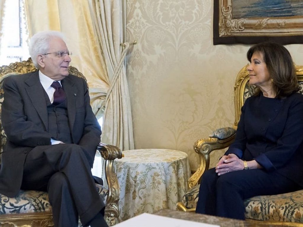 Dopo due giri di consultazioni e qualche giorno di riflessione, il Presidente della Repubblica, Sergio Mattarella, ha affidato un mandato esplorativo alla Presidente del Senato Casellati per verificare la possibilità di un governo M5S-centrodestra