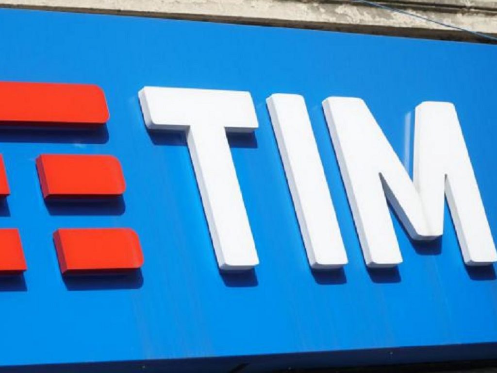 Il fondo statunitense Kkr valuta l'Opa per la società di telecomuncazioni Tim. Il Governo, che può esercitare il Golden Power, crea un gruppo di lavoro per seguire la vicenda