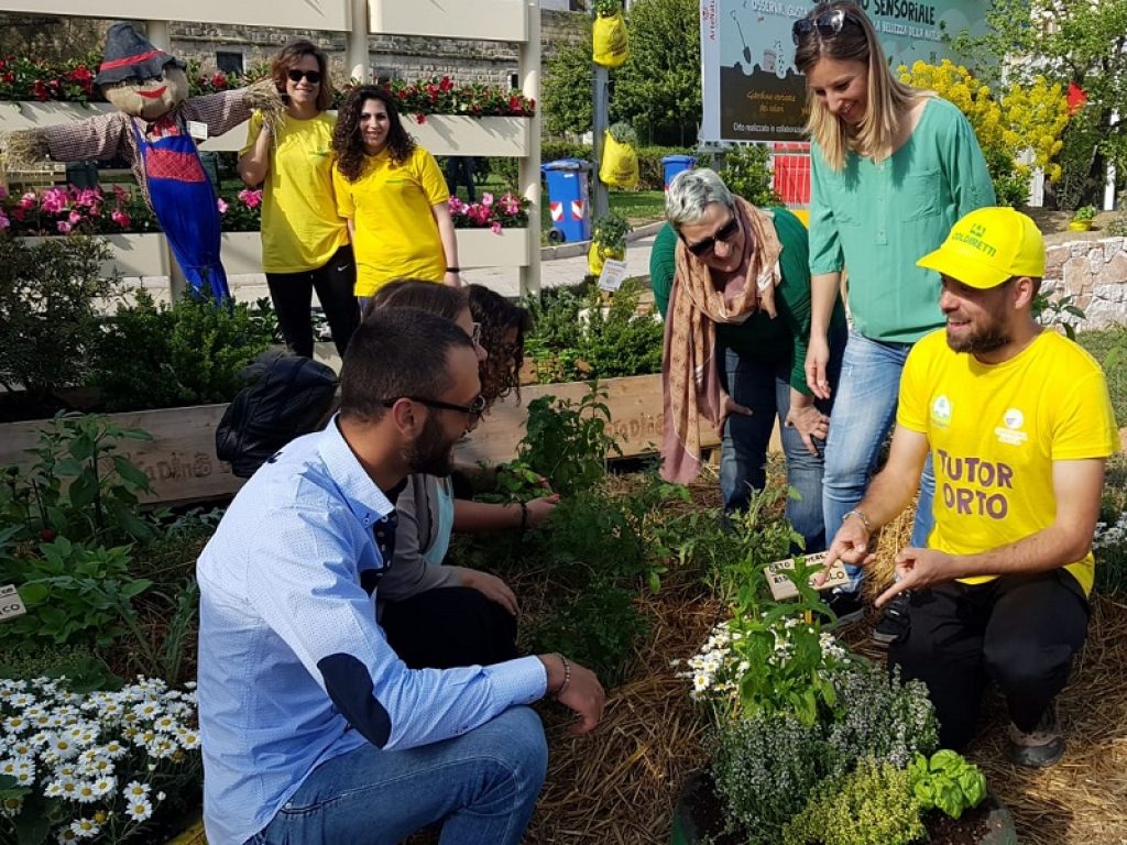 Con l’arrivo del caldo 6 italiani su 10 sono tornati all’aperto per la cura di verdure, ortaggi, di piante e fiori in vaso o nella terra, in orti, giardini, balconi e terrazzi.