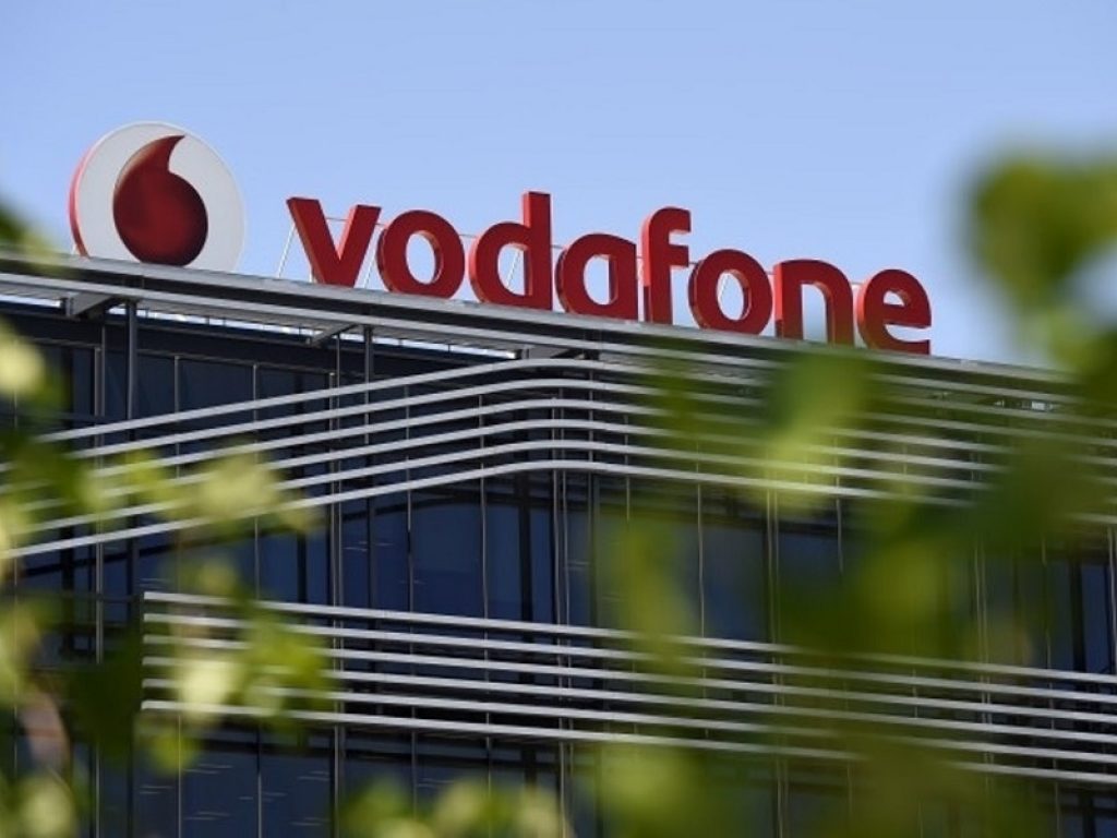 Sms e telefonate commerciali effettuate senza il consenso degli utenti di telefonia: il Garante della Privacy sanziona Vodafone