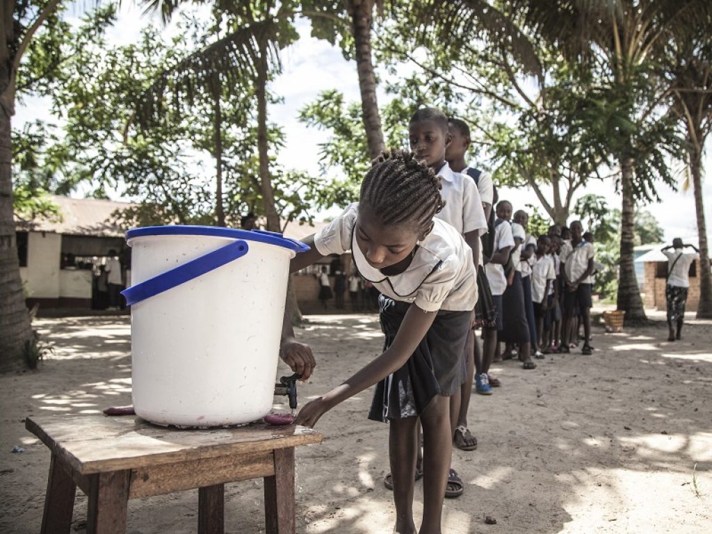 Ebola, UNICEF denuncia: saliti a 1.380 il numero di bambini orfani o non accompagnati nella Repubblica Democratica del Congo