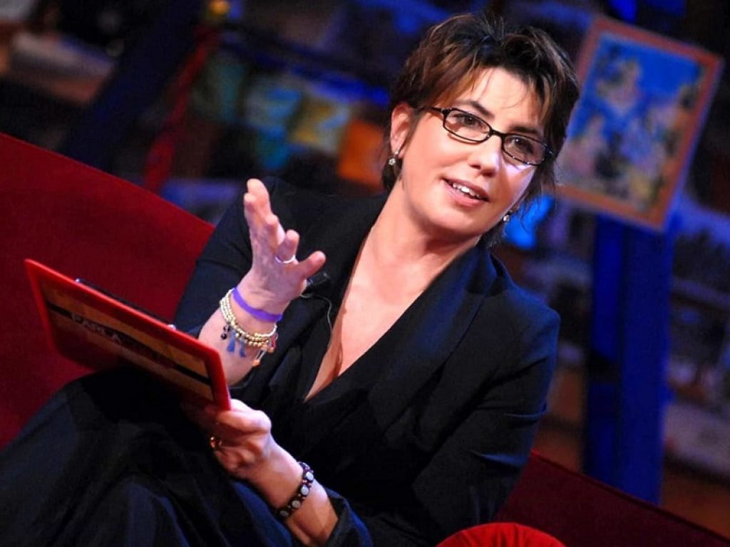 Serena Dandini dal 21 novembre torna in tv con il programma "Stati generali". In scena tra fantasia, satira politica e di costume, la situazione del nostro Paese