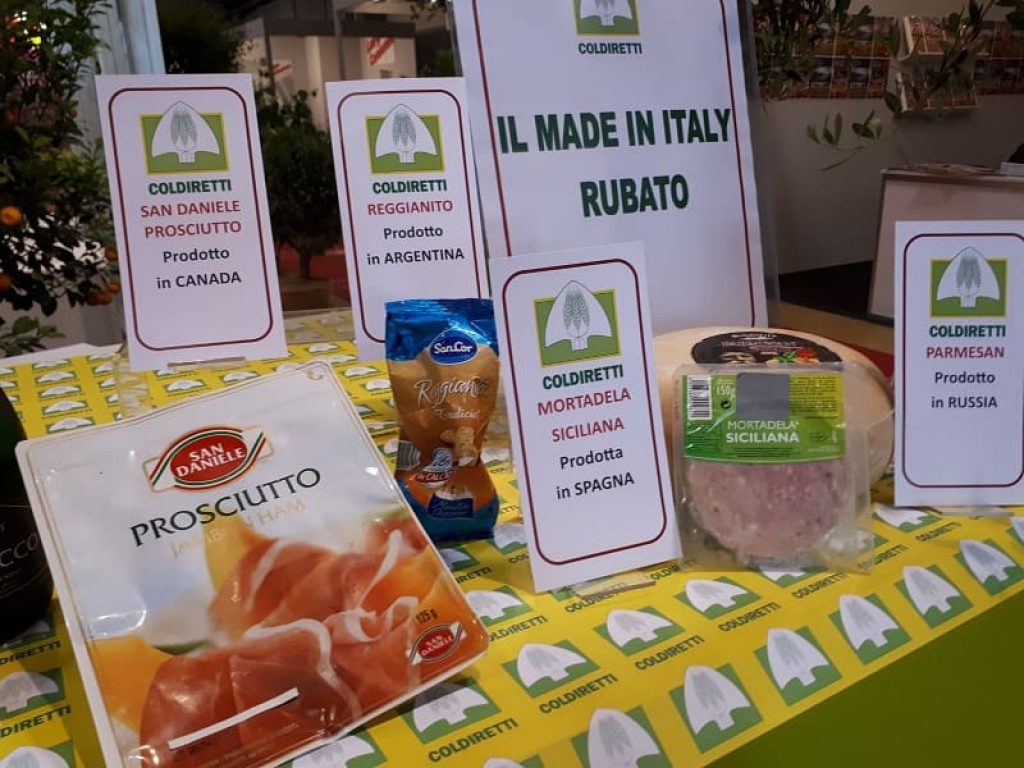 Sale ad oltre 100 miliardi il valore del falso made in Italy agroalimentare nel mondo con un aumento record del 70% nel corso dell’ultimo decennio, per effetto della pirateria internazionale