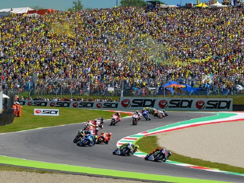 I prezzi dei biglietti di MotoGP per Mugello e Misano: i costi extra per il weekend e come conviene organizzarsi per risparmiare