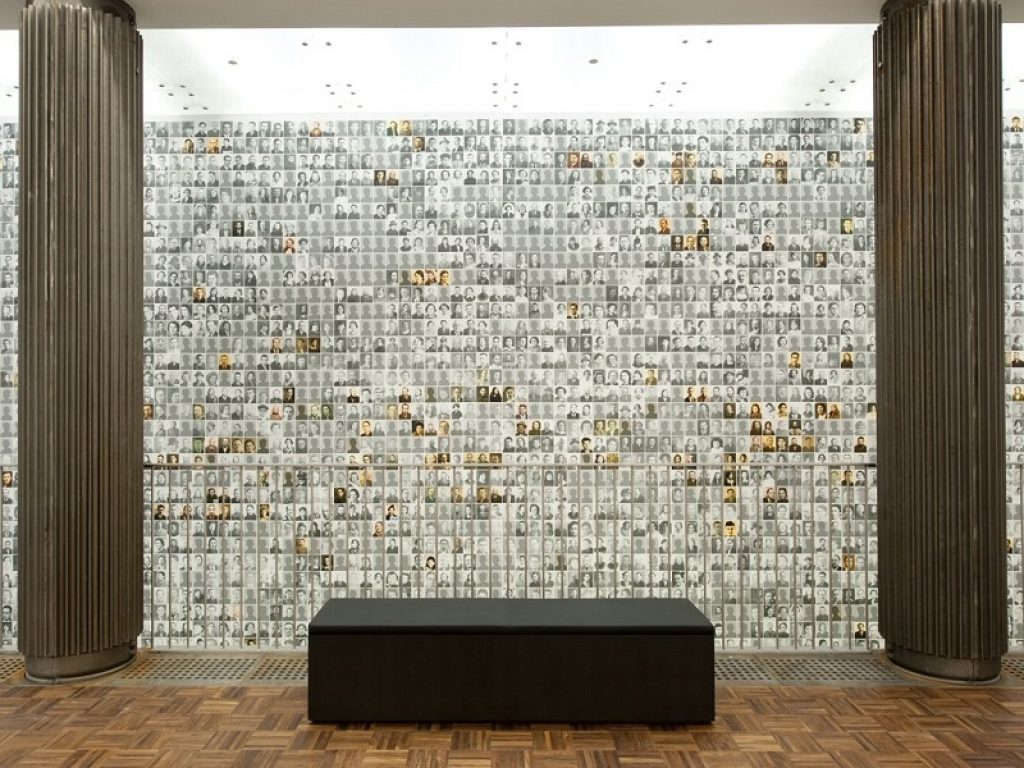 Ebrei e stereotipi: i risultati dell’indagine Eurispes. Tra destra e sinistra, in Italia l'antisemitismo non è ancora stato superato