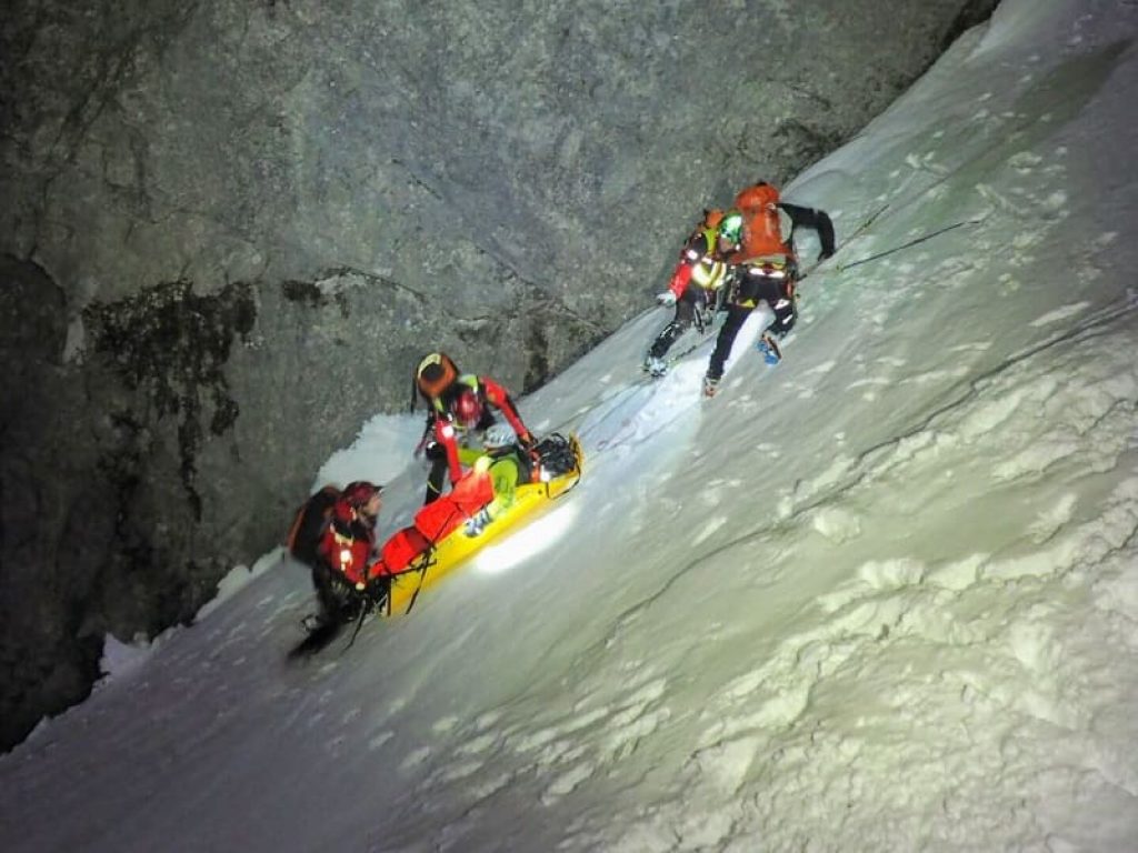 Con un esposto alla Procura della Repubblica di Roma il Codacons chiede oggi alla magistratura italiana di attivarsi sulla tragedia avvenuta sulle Alpi svizzere che ha visto la morte di 5 scialpinisti italiani