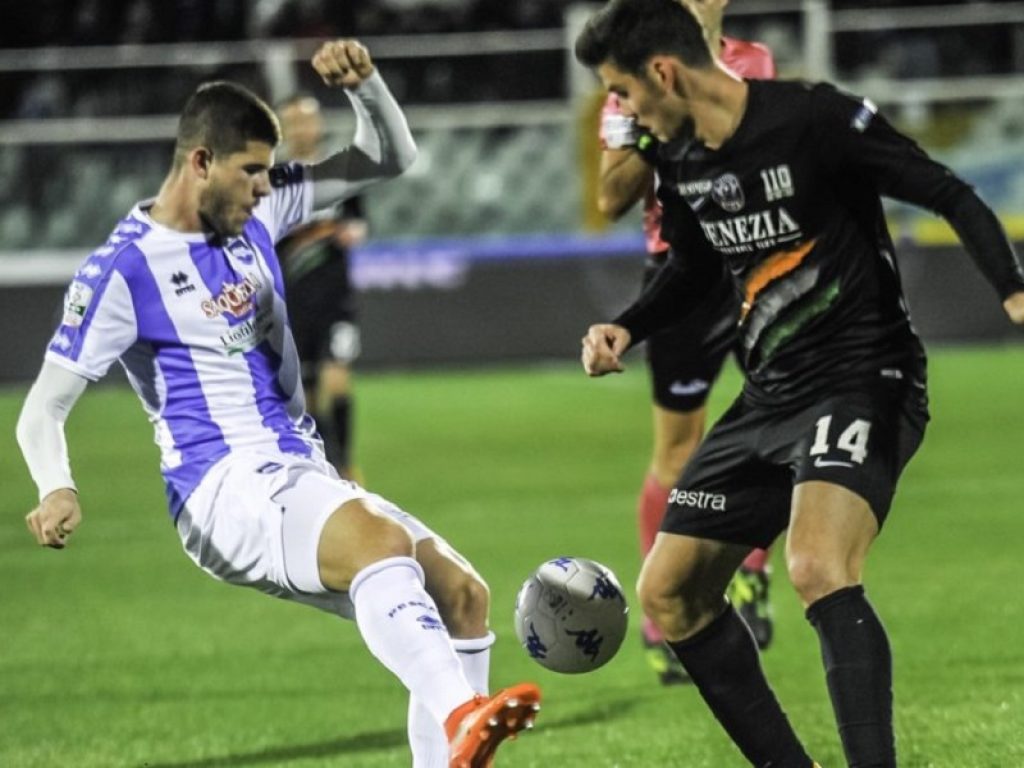 I pronostici sicuri delle partite del campionato di serie B di oggi, venerdì 18 maggio 2018. Le migliori quote e i consigli per le scommesse e i sistemi