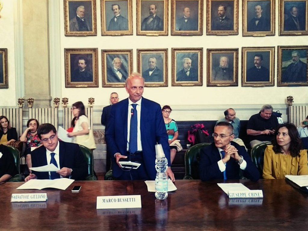 Edilizia scolastica, il Ministro dell'Istruzione Bussetti interviene in un post su Facebook e annuncia: "Quasi 40.000 edifici saranno 'fotografati' attraverso il sistema COSMO-Skymed"