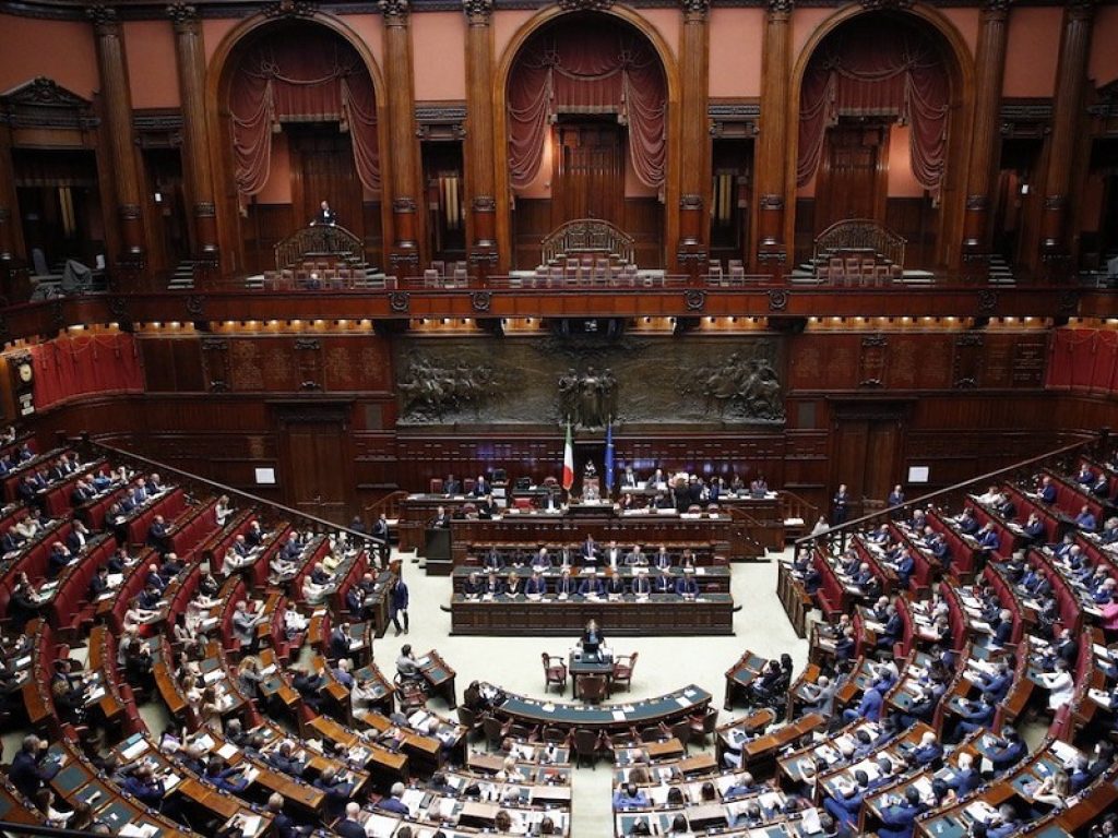 La leader dei radicali Emma Bonino attacca gli ex alleati del Partito Democratico per la scelta di votare a favore della proposta del M5S sul taglio dei parlamentari