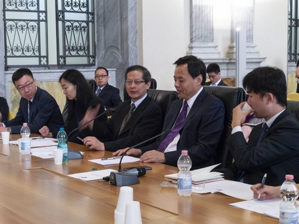 Oggi l’incontro dei coordinatori del Forum Culturale Italia Cina tenutosi in occasione della visita del Vice Ministro della Cultura e del Turismo della Repubblica Popolare Cinese, Yu Qunn
