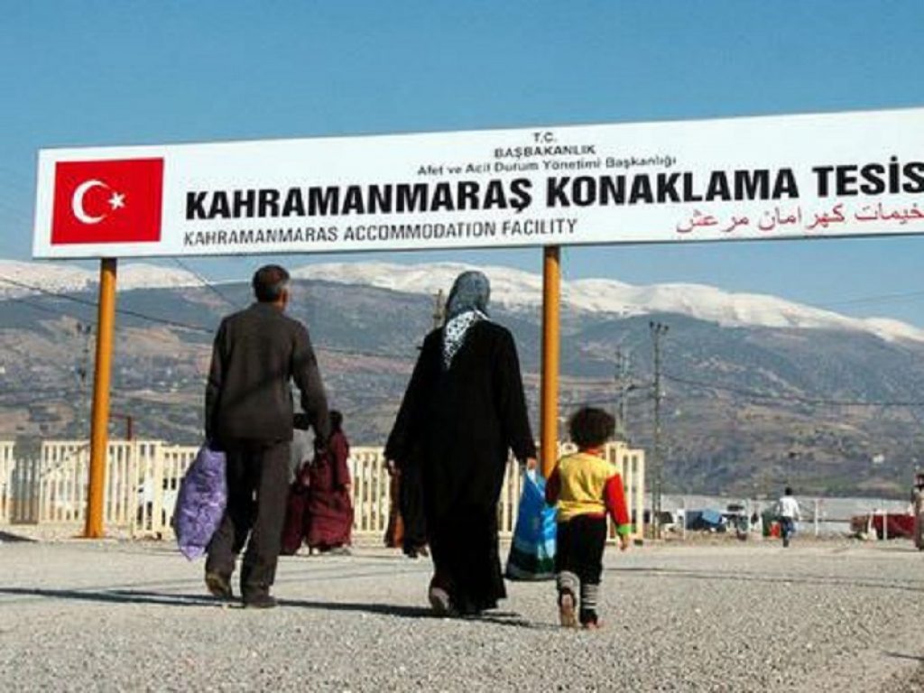 Dal 21 giugno al 12 luglio l'Archivio Audiovisivo del Movimento Operaio e Democratico ospiterà la mostra Haraket, di Valerio Muscella