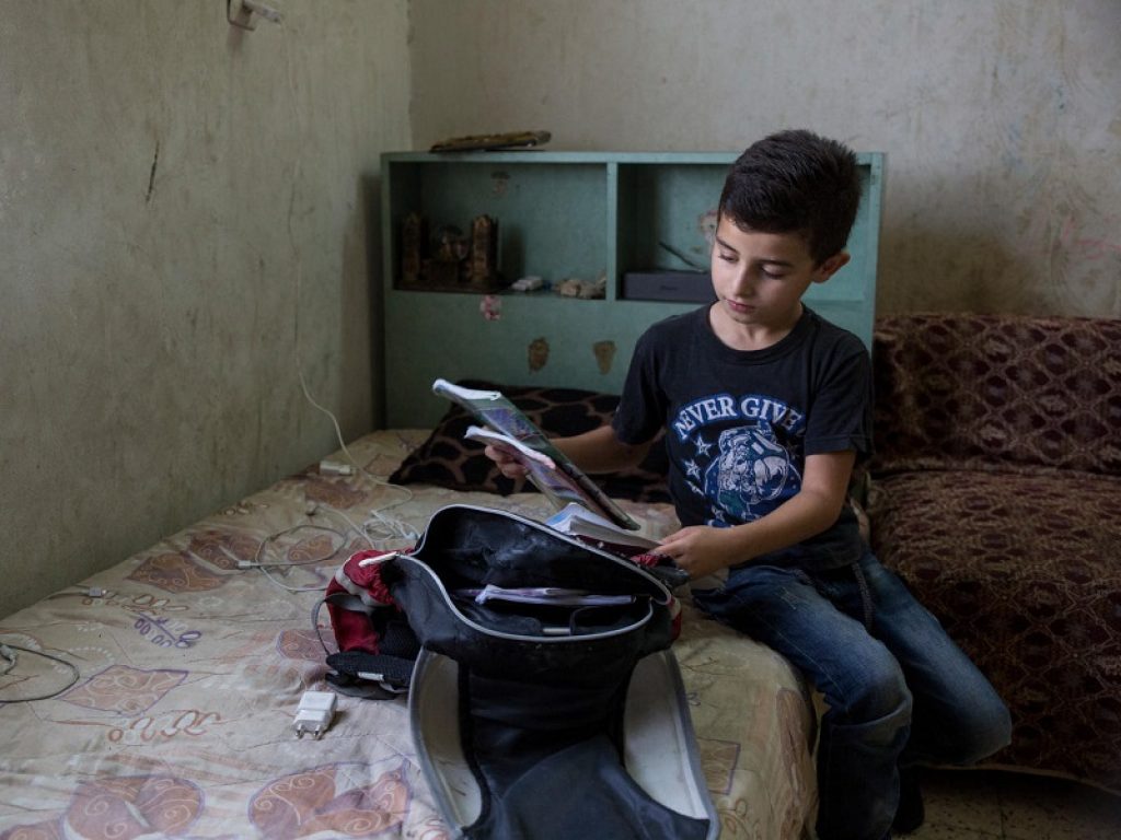 Rapporto UNICEF sulla Palestina: tra checkpoint, aule sovraffollate e violenze il 25% dei ragazzi e il 7% delle ragazze tra i 6 e i 15 anni abbandonano gli studi