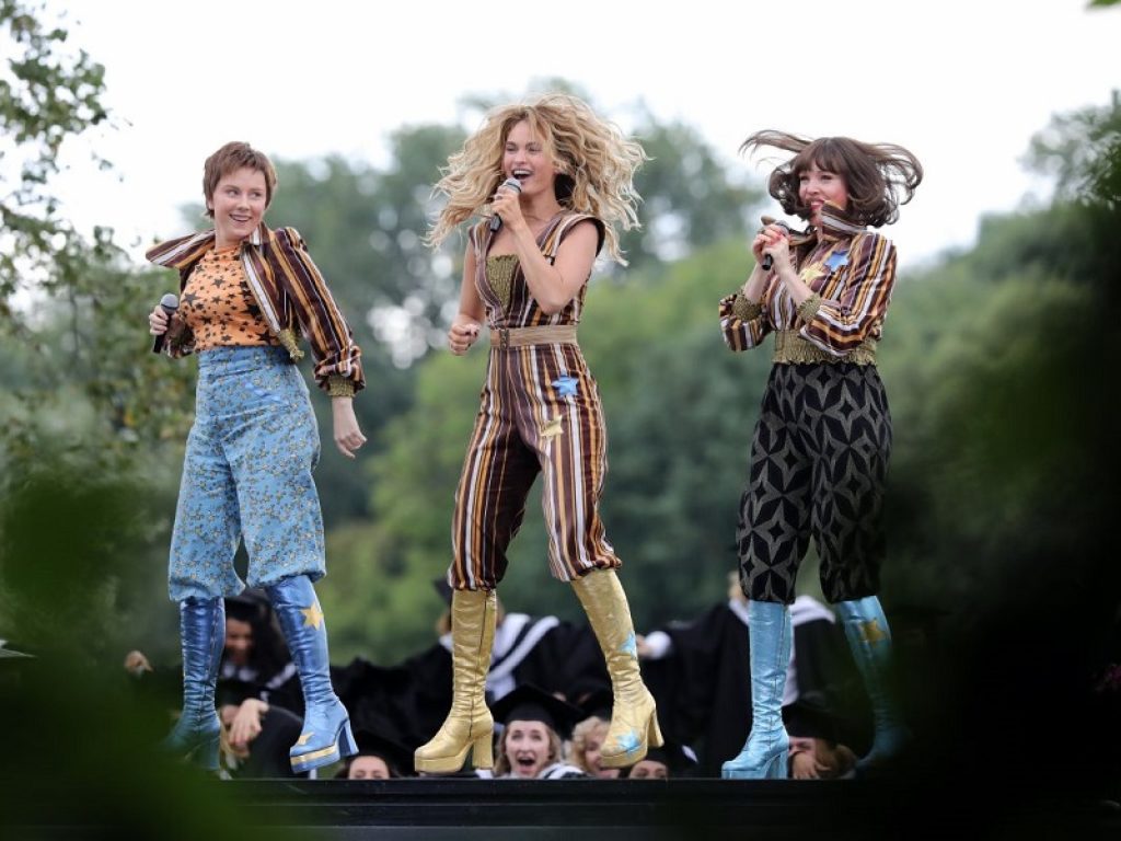 Mamma Mia! Ci risiamo in lingua originale al cinema. Doppio appuntamento giovedì 6 settembre e in replica mercoledì 12 settembre nelle multisale del circuito UCI con il film diretto da Ol Parker