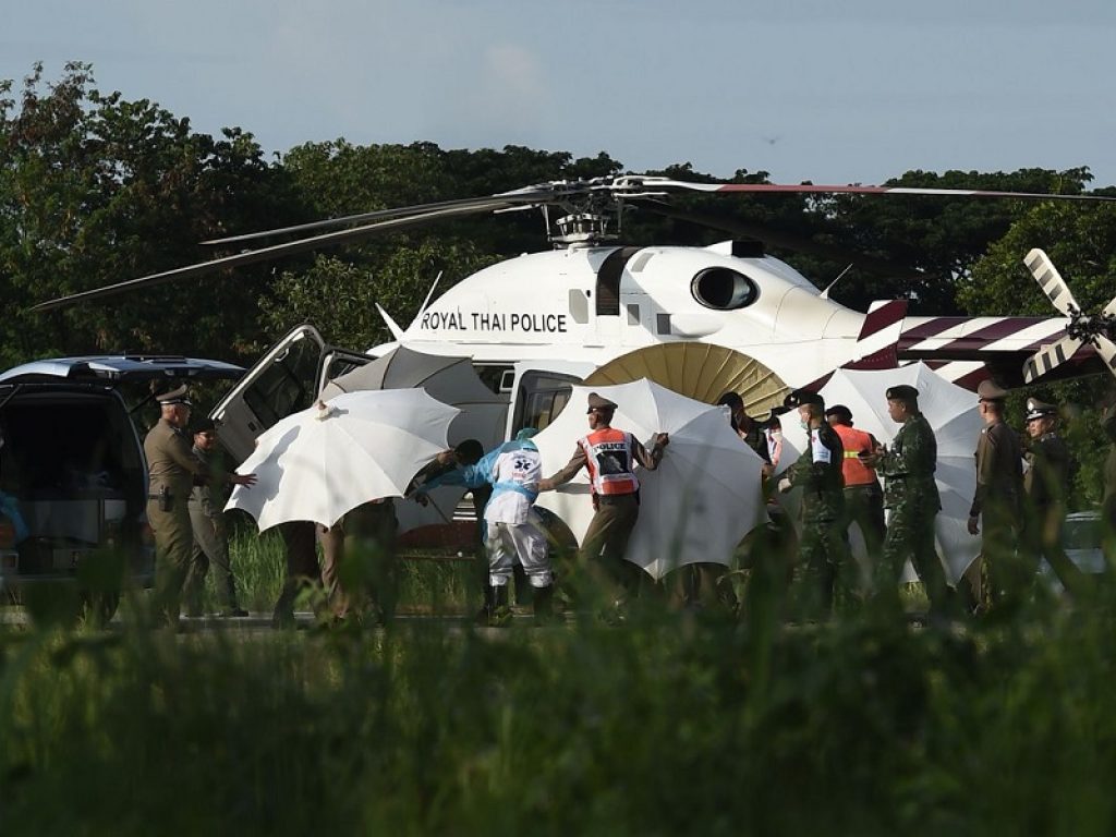 Thailandia: sub dei Navy Seal hanno salvato anche ultimi 4 ragazzi e l'allenatore rimasti intrappolati nella grotta Tham Luang dal 23 giugno