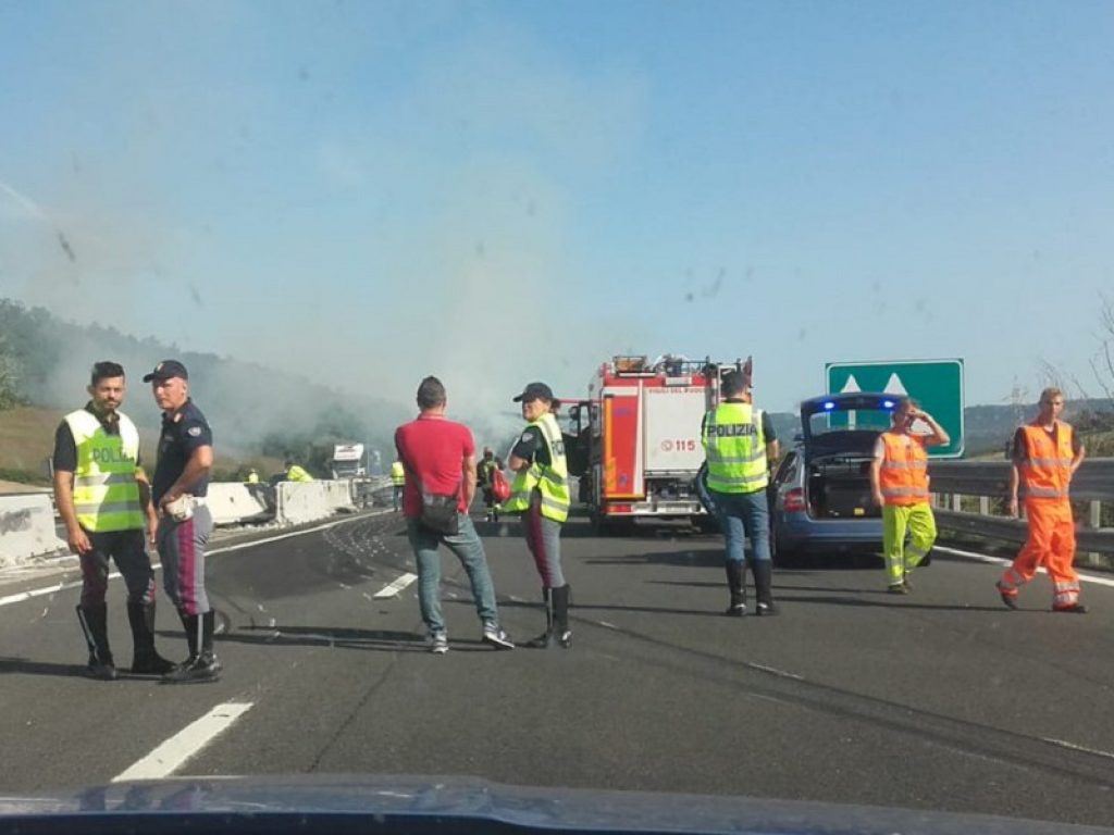 Sulle autostrade italiane lavori e cantieri: Assoutenti denuncia un incremento del +37% rispetto al 2020 degli incidenti in queste tratte
