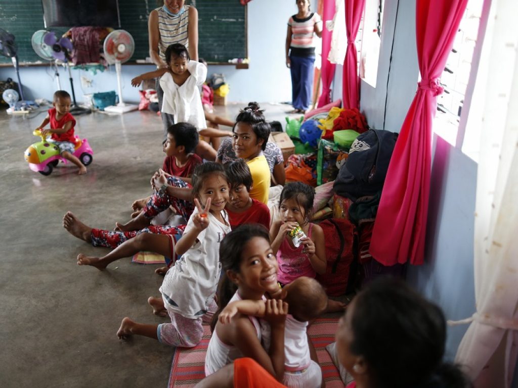 Allerta nelle Filippine per l'impatto del super tifone Mangkhut. Preoccupazione per i bambini a rischio, UNICEF pronto con aiuti di emergenza