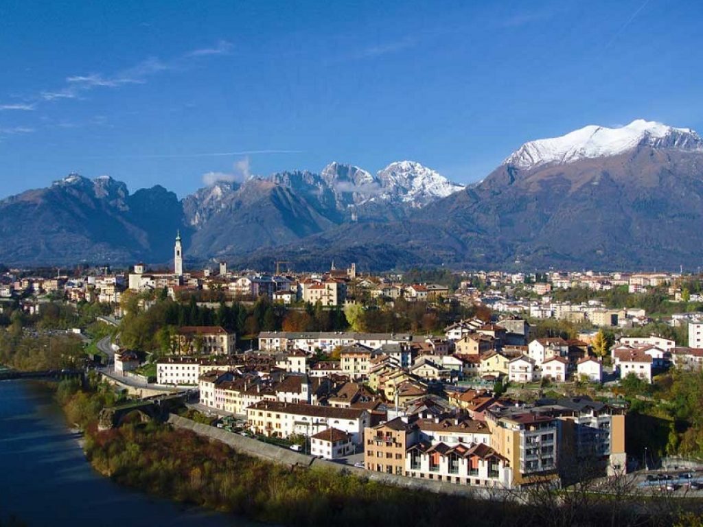 Belluno da record per il surriscaldamento con due gradi in più nel 21° secolo secondo l’indagine realizzata dall'European Data Journalism Network (EDJNet). Coldiretti: con sbalzo termico arrivano carciofi, ulivo e vigne in alta quota