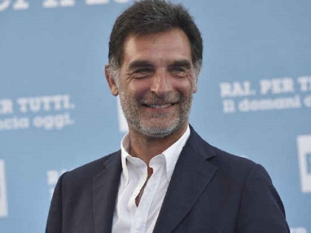 Nel 2014 il conduttore Tiberio Timperi bestemmiò in diretta a Uno Mattina in famiglia: Agcom conferma la multa alla Rai, esulta il Codacons