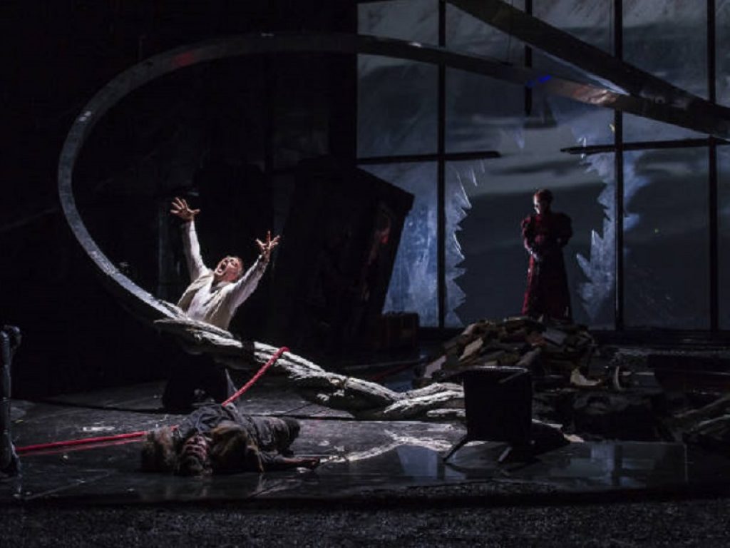 In diretta via satellite nei cinema italiani dal palcoscenico della Royal Opera House La Valchiaria con Stuart Skelton, Emily Magee, John Lundgren, Nina Stemme e Sarah Connolly in una nuova produzione di Keith Warner e con Antonio Pappano a dirigere l’orchestra