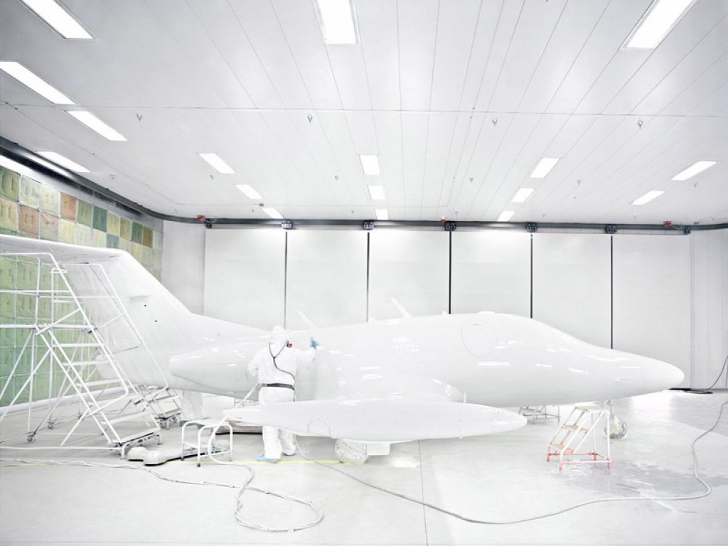 Con Pendulum in occasione dei 5 anni di apertura del Centro culturale multifunzionale, la FONDAZIONE MAST espone a Bologna una selezione di opere dalla propria collezione di fotografie e immagini in movimento sul tema Industria e Lavoro