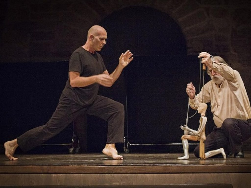 Virgilio Sieni e Mimmo Cuticchio in "Nudità"